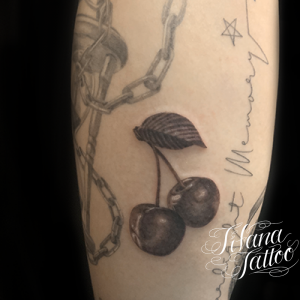 さくらんぼのタトゥー