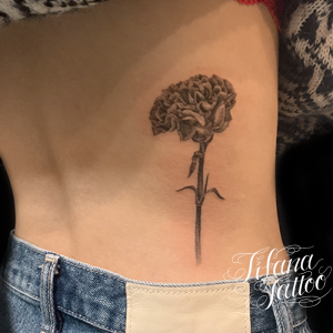 カーネーションのタトゥー