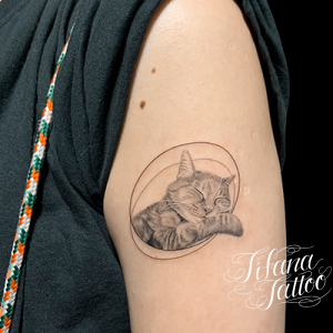 愛猫の寝顔のポートレート・タトゥー