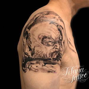 達磨大師の水墨画タトゥー